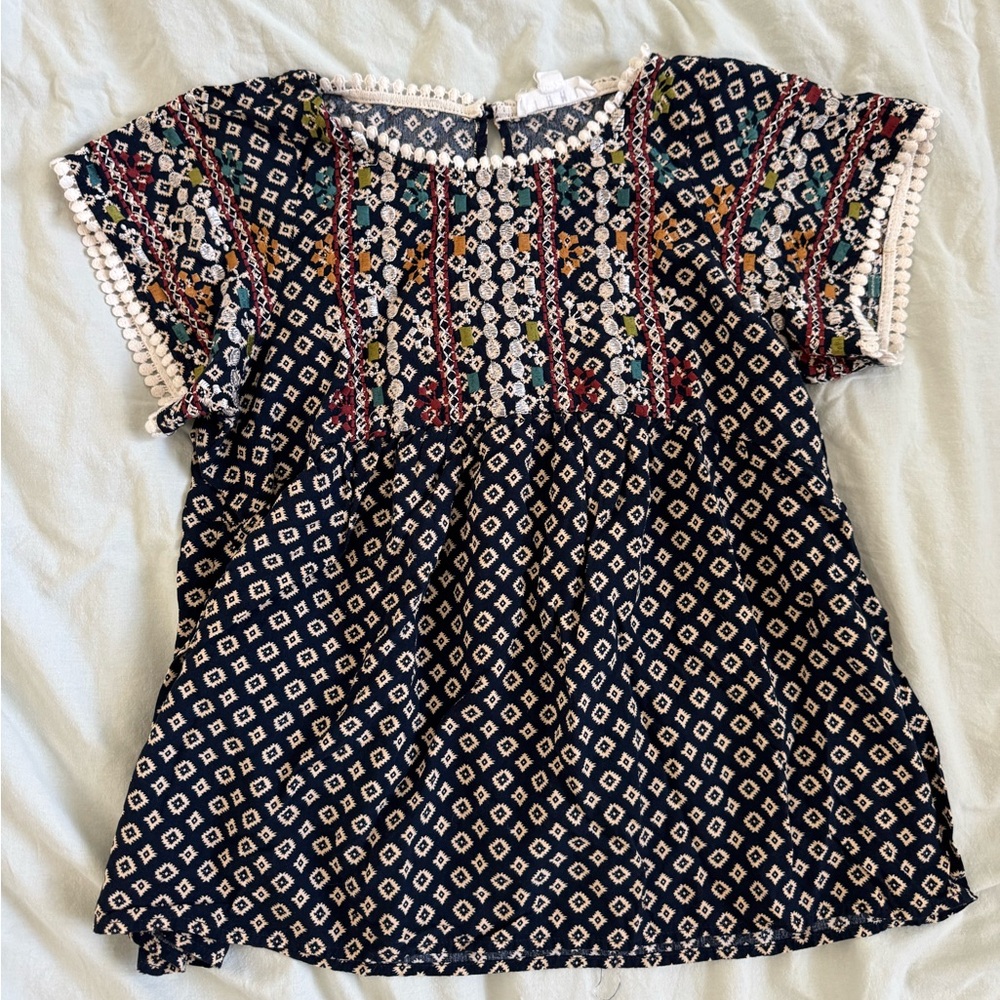 Black patterned top with some crochet size small